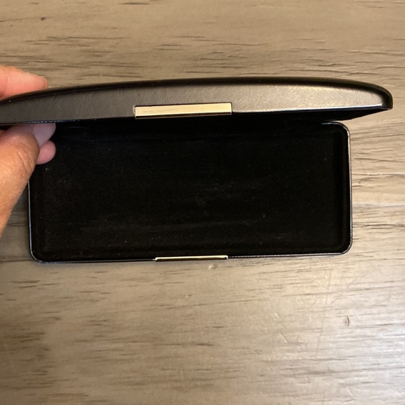 π€ VINTAGE GIVENCHY GLASSES CASE - Picture 2 of 10